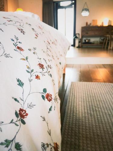 Xiaobei Home2