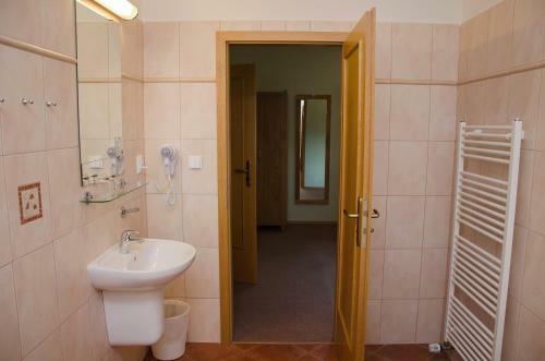 Hostal Penzion Nad Oborou