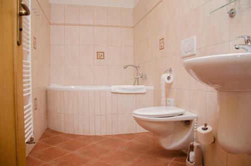 Hostal Penzion Nad Oborou