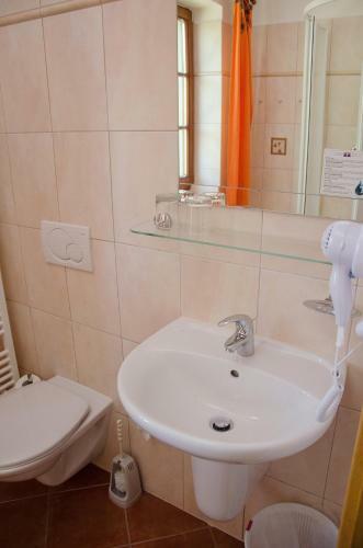 Hostal Penzion Nad Oborou