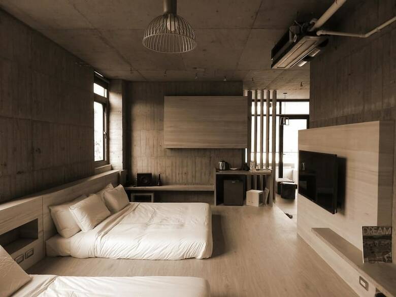 Bed & Breakfast One House