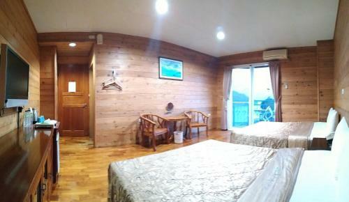 Bed & Breakfast Crystal Jade Chalet
