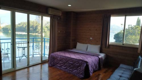 Bed & Breakfast Crystal Jade Chalet