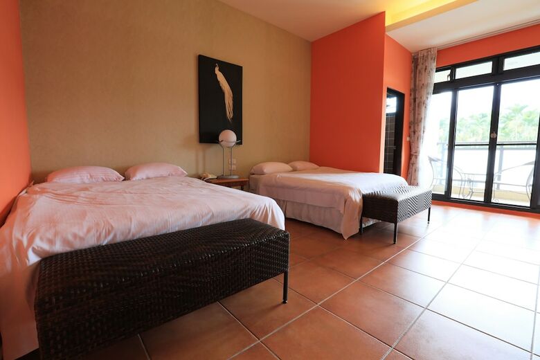 Bed & Breakfast Lin Ju Homestay