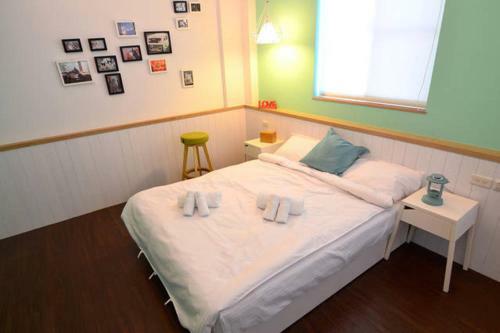 Leaf Hostel