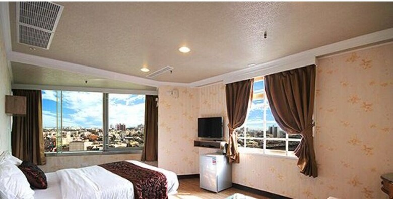 Ya Tai Hotel