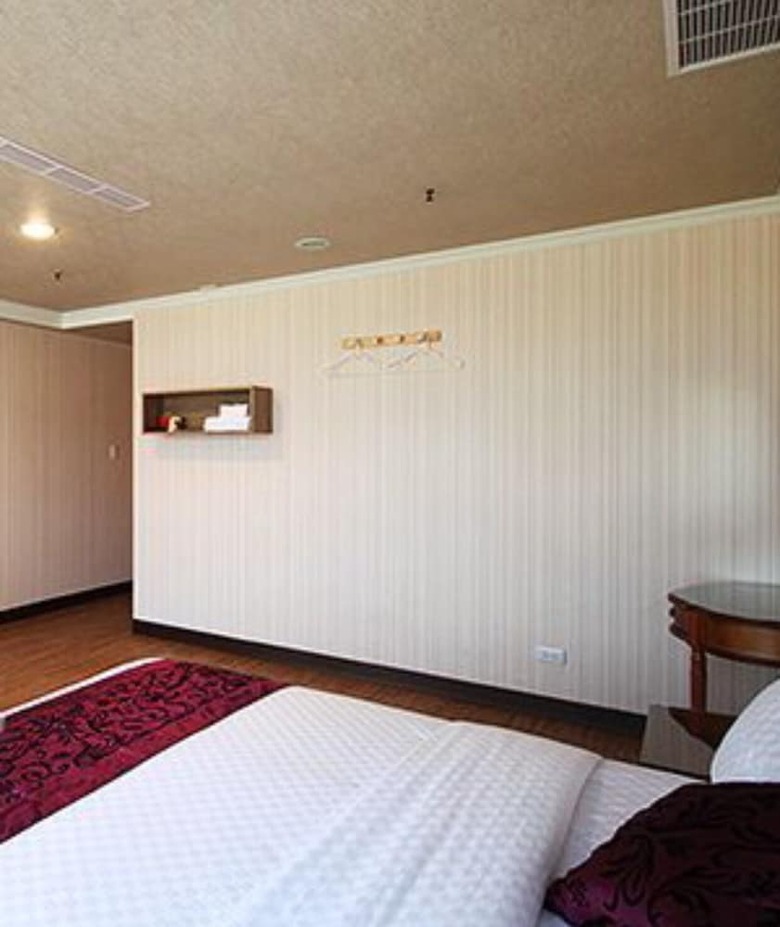 Ya Tai Hotel