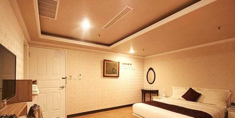 Ya Tai Hotel