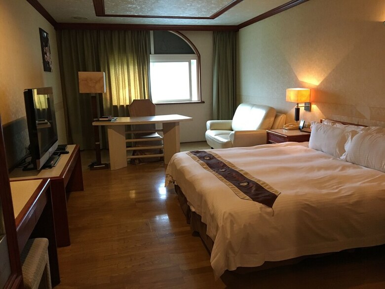 Nikaido Business Hotel