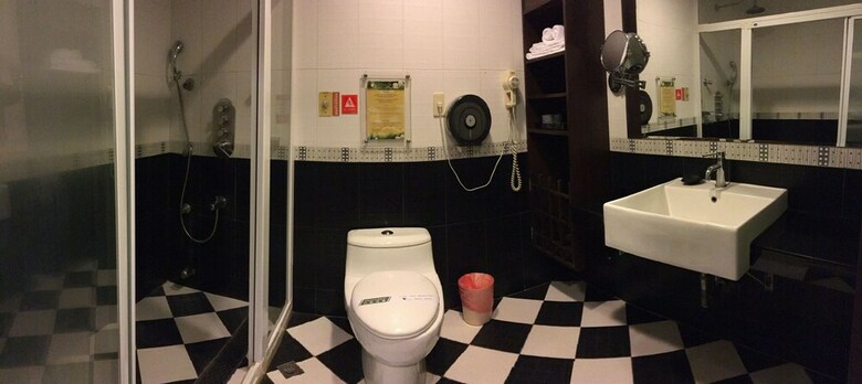 Nikaido Business Hotel