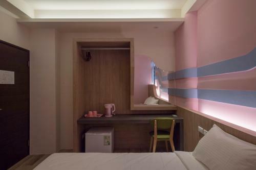 Finding Sea B&B Hall 2