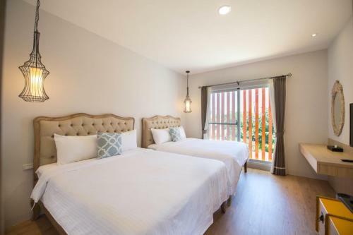 Outline B&B