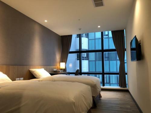 Honest & Warm Hotel