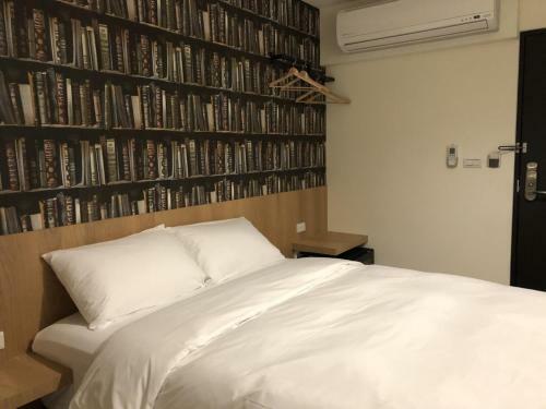 Honest & Warm Hotel