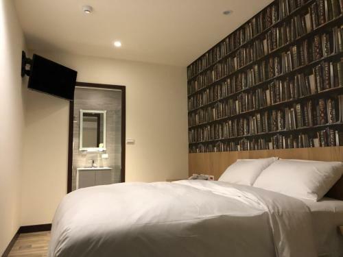 Honest & Warm Hotel