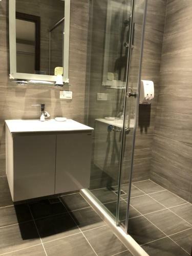 Honest & Warm Hotel