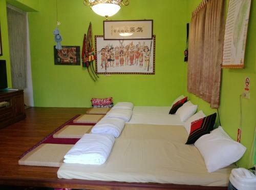 Ethnic Language Coffee B&B