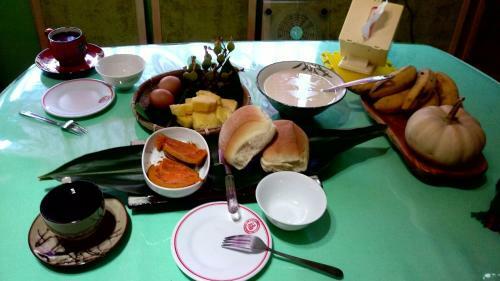 Ethnic Language Coffee B&B