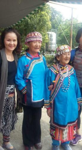 Ethnic Language Coffee B&B