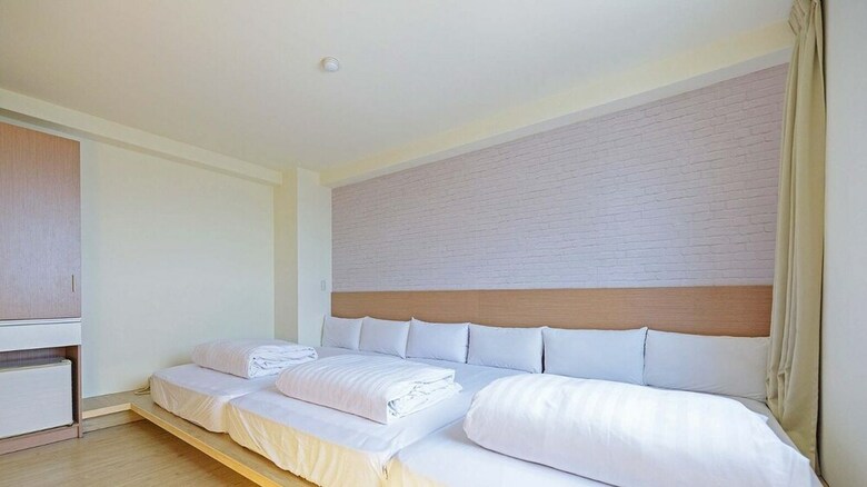 Huaxin Hotel
