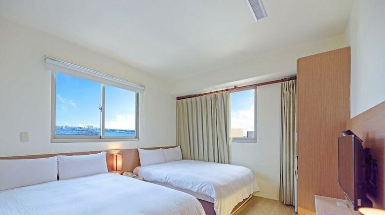 Huaxin Hotel