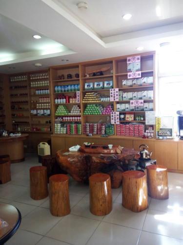 Qun Feng Hotel