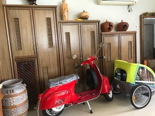 Bed & Breakfast Emaly Homestay