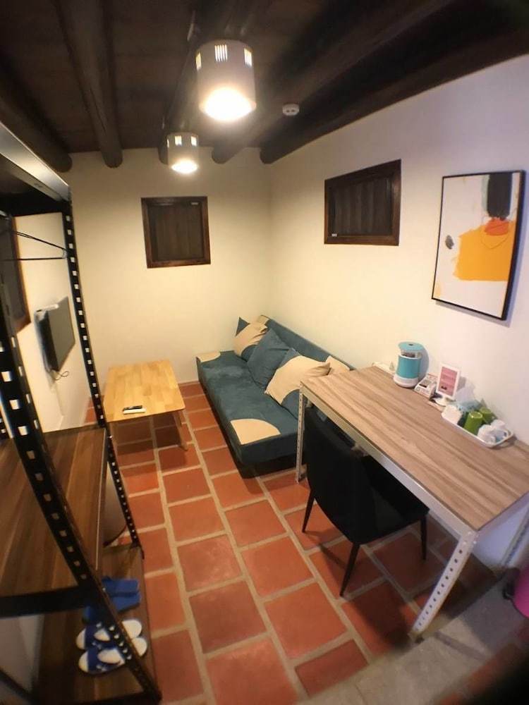 Bed & Breakfast H & Y House
