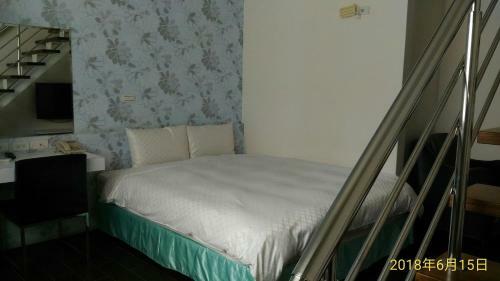 Sky Square Homestay
