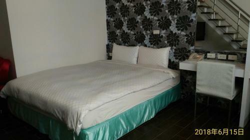 Sky Square Homestay