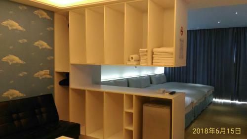Sky Square Homestay