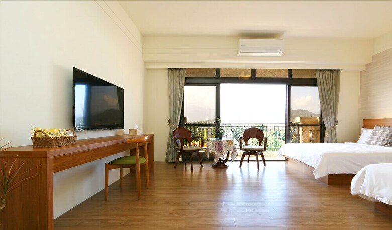 Bed & Breakfast Residents With Easy Places