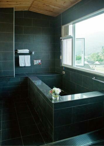Hostal Li Quan Hot Spring Resort