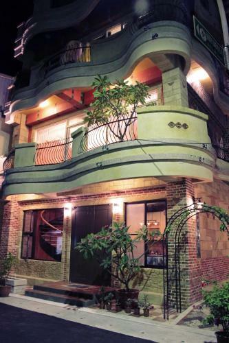 Red Roof B&B