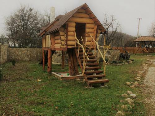 Lodge Guests House ?cosiness?