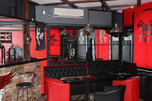 Hotel Biker's Pub