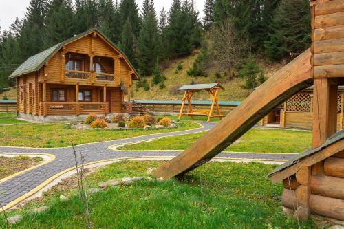 Hostal Gostynnyi Dvir Burkut