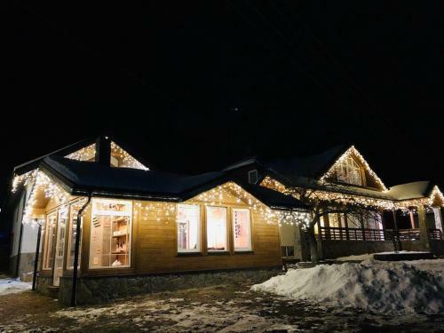 Hostal Cottage Familiya