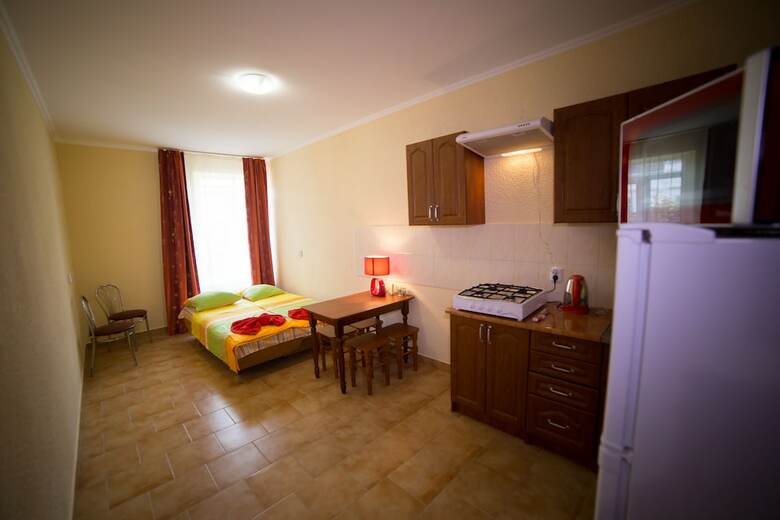 Best Apartments On Kyryla & Mefodia