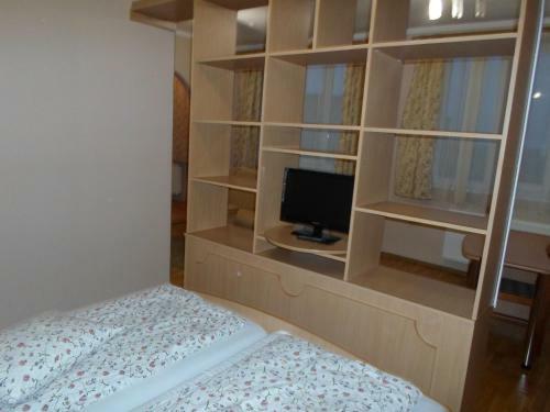 Hostal Piroshka Hotel