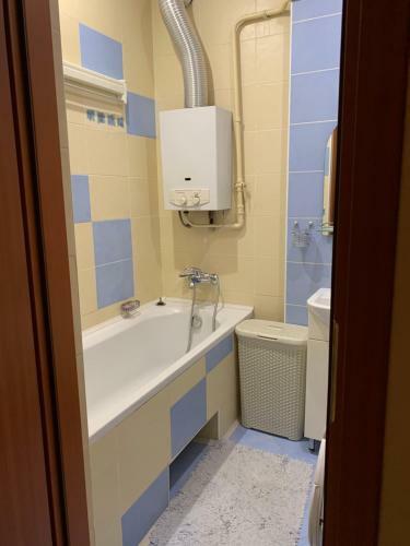 Apartment Near Ukraine Mall