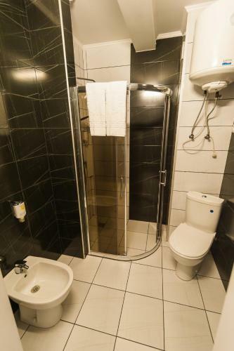 Rhombus Hotel