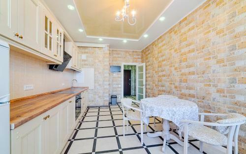 Apartment In Complex Golf Strim