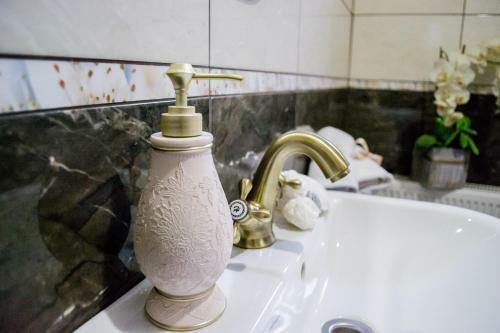 Hostal Beauty Complex
