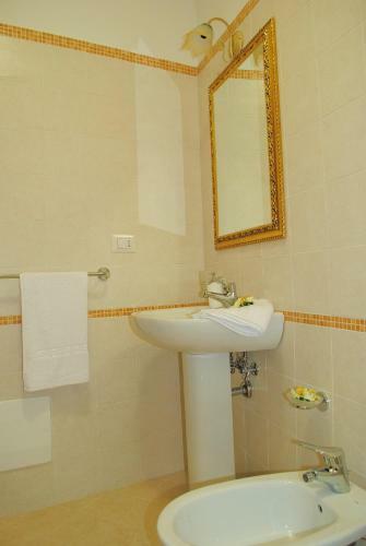 B&B Mareagr�