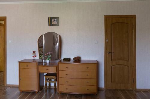 Hostal Semeyny Guest House