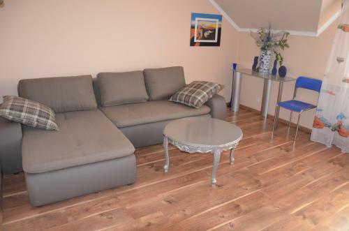 Hostal Semeyny Guest House