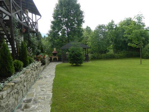 Hostal Zorianyy Guest House
