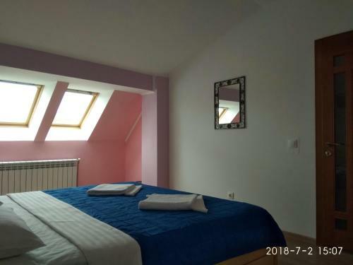Vulyk Hostel