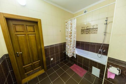 Vulyk Hostel